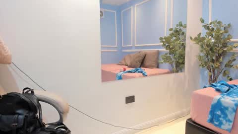 jhasly online show from October 13, 12:05 pm