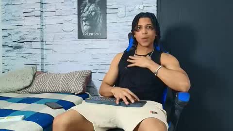 jhay_wheeler777 online show from November 28, 11:57 am