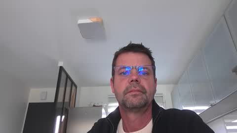 jhmec44000 online show from May 3, 12:55 pm