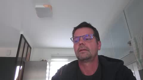 jhmec44000 online show from May 19, 11:05 am