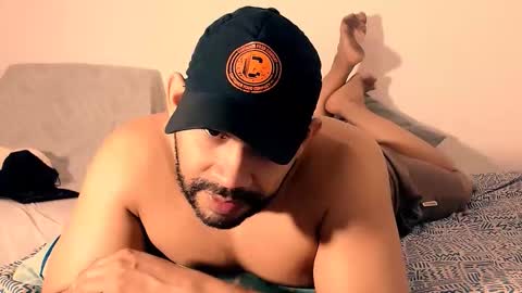 En moreno online show from November 12, 12:05 pm