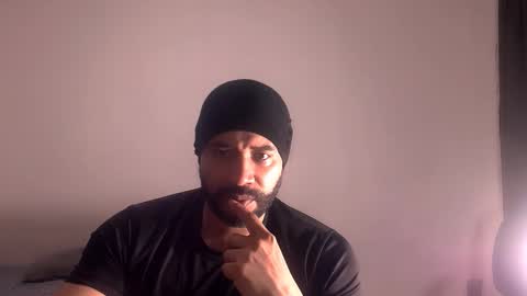 En moreno online show from November 18, 6:23 pm