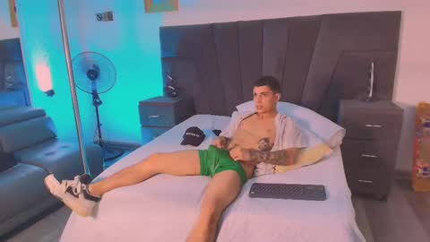 jhoanleandro online show from February 5, 9:57 am