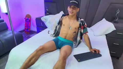 jhoanleandro online show from February 8, 7:37 am