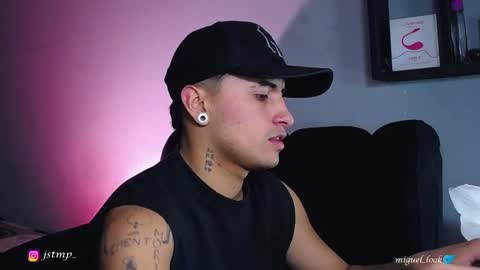 Snapshot of jhon_mendoza_ chatting on October 7, 2:14 pm jhon_mendoza_ online show from October 7, 2:14 pm