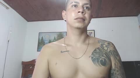 jhon tommy online show from December 25, 4:54 pm