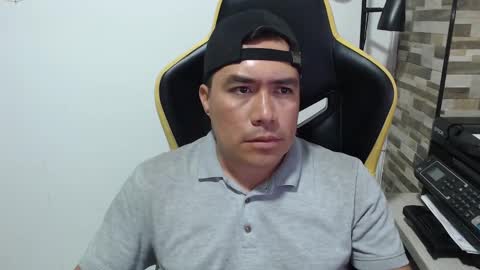 jhonatan_morales_s online show from October 7, 11:46 pm