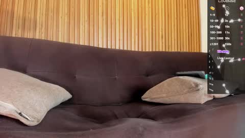 Snapshot of jhonblacke0101 chatting on February 14, 12:07 am jhon online show from February 14, 12:07 am