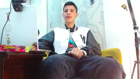 jhon online show from October 16, 2:29 pm