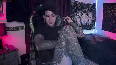 jhonny_ackerman online show from December 2, 1:03 am