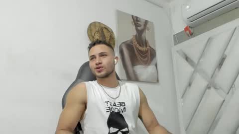 Snapshot of jhonny_flames7 chatting on December 16, 3:40 am jhonny online show from December 16, 3:40 am