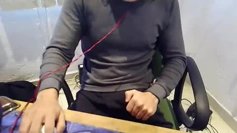 jhonnygoldendick online show from December 3, 10:51 pm