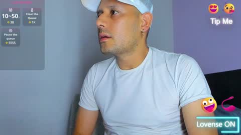 Snapshot of jhonyalzate chatting on December 2, 5:26 am Jhony Alzate online show from December 2, 5:26 am