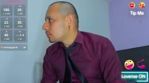 Snapshot of jhonyalzate chatting on December 5, 6:10 am Jhony Alzate online show from December 5, 6:10 am