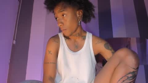Snapshot of jhonymiller chatting on June 7, 8:56 pm jhonymiller online show from June 7, 8:56 pm
