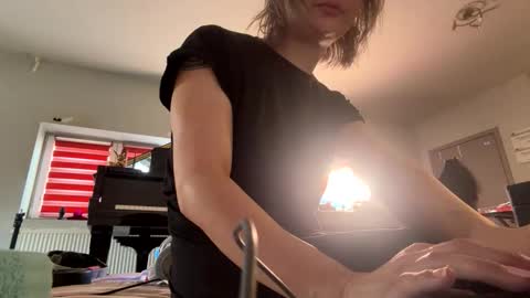 Anya online show from February 16, 2:24 pm