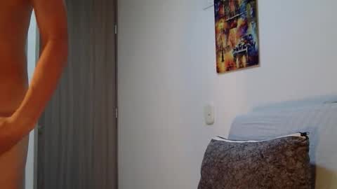 Snapshot of jhordan_fox chatting on February 11, 11:32 pm online show from February 11, 11:32 pm