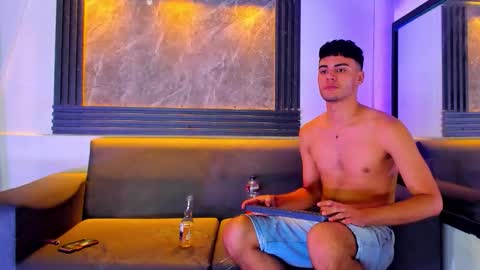 jhostin_1 online show from November 20, 9:14 pm