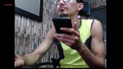 Snapshot of jhosuamoore2 chatting on May 24, 12:10 pm jhosuamoore2 online show from May 24, 12:10 pm
