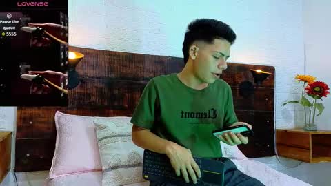 jhosuavega online show from October 4, 2:53 am