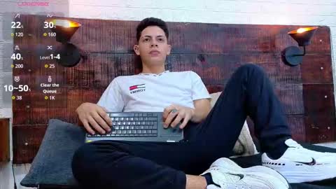 jhosuavega online show from November 12, 10:41 pm