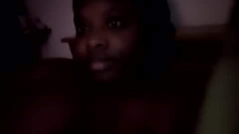 Hello iam hoxy ready to get wet online show from December 5, 11:52 am