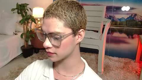 Jhuan Nhez online show from October 16, 11:00 am