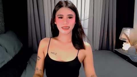 jhuliana_and_charles_room online show from October 9, 2:53 am