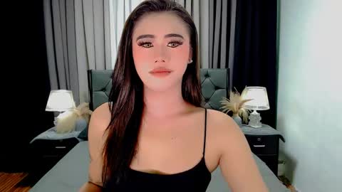 Snapshot of jhulianagrey chatting on April 25, 11:35 pm julie online show from April 25, 11:35 pm