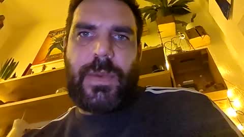 jiger1234 online show from December 3, 2:41 am