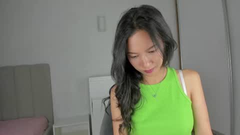 Snapshot of jiiina_ chatting on July 28, 6:20 pm Jiina online show from July 28, 6:20 pm