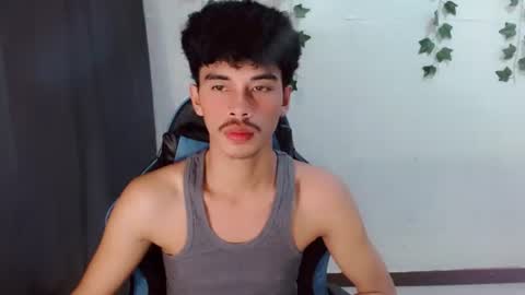 Snapshot of jim_cumxx chatting on September 22, 10:28 am JIMBOY online show from September 22, 10:28 am