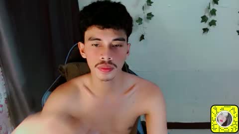 Snapshot of jim_cumxx chatting on October 1, 5:13 am JIMBOY online show from October 1, 5:13 am