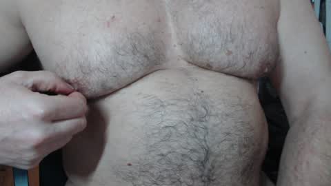 Snapshot of jimbeefbear chatting on December 25, 6:09 pm Jim online show from December 25, 6:09 pm