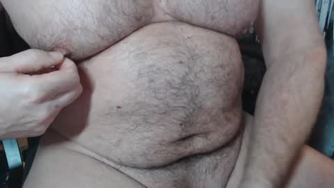 Snapshot of jimbeefbear chatting on February 25, 9:35 pm Jim online show from February 25, 9:35 pm