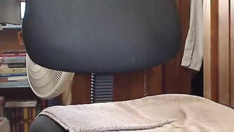 Snapshot of jimjr653 chatting on April 20, 10:44 pm jimjr653 online show from April 20, 10:44 pm