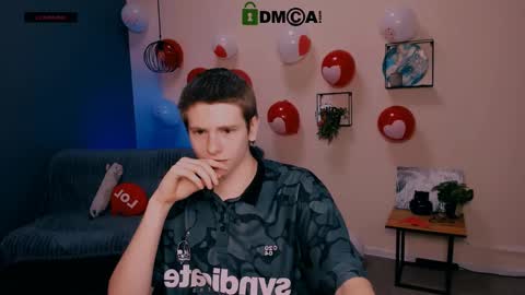 Snapshot of jimmie_hot chatting on February 19, 7:48 pm your dream online show from February 19, 7:48 pm