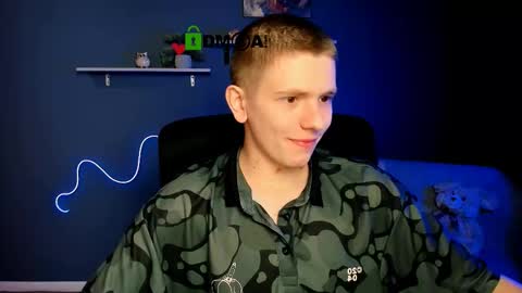 Snapshot of jimmie_hot chatting on March 5, 8:10 pm your dream online show from March 5, 8:10 pm