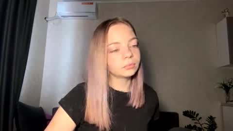 Steff online show from November 2, 7:22 am