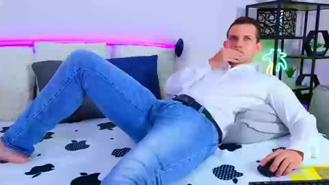 Snapshot of jimmy_doss chatting on March 13, 9:05 am Jimmy online show from March 13, 9:05 am