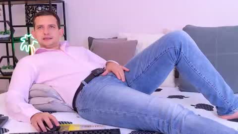 Snapshot of jimmy_doss chatting on July 25, 7:50 am Jimmy online show from July 25, 7:50 am