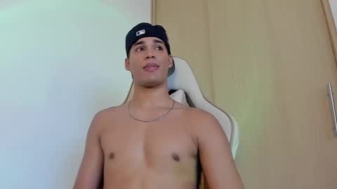 Jimmy Leeh online show from December 13, 11:50 pm