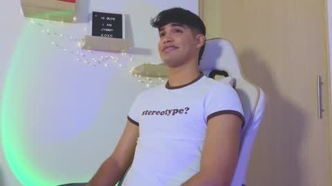 Jimmy Leeh online show from January 30, 11:24 pm