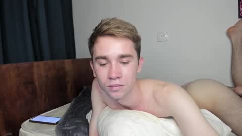 Snapshot of jimyti_bad_boy chatting on December 24, 9:22 pm jimyti_bad_boy online show from December 24, 9:22 pm