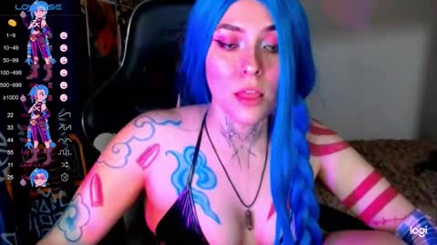 Snapshot of jinx_25 chatting on December 11, 3:45 am  Jinx  online show from December 11, 3:45 am