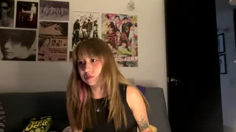 Snapshot of jinxxx_08 chatting on July 25, 2:53 am Minaa online show from July 25, 2:53 am