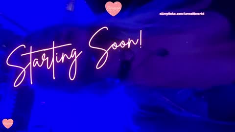 Snapshot of jinxy_loves chatting on February 22, 5:08 am jinxy loves online show from February 22, 5:08 am