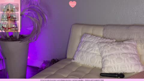 Snapshot of jinxy_loves chatting on March 30, 2:01 am jinxy loves online show from March 30, 2:01 am