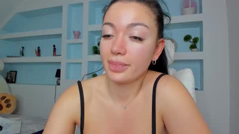 Juliee online show from February 3, 6:24 pm