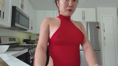 Jiwon online show from March 21, 7:39 pm